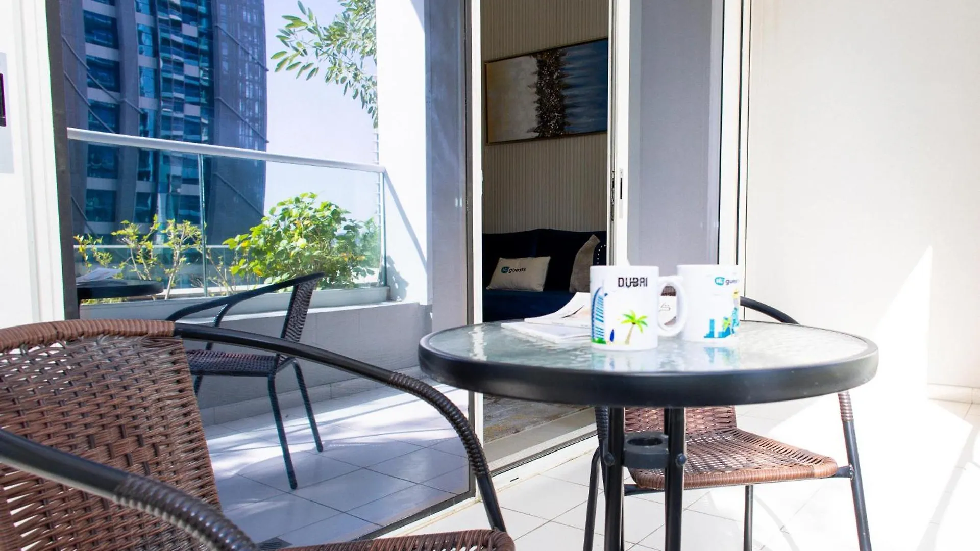 Higuests - Vibrant 1Br In Business Bay Apartment Dubai