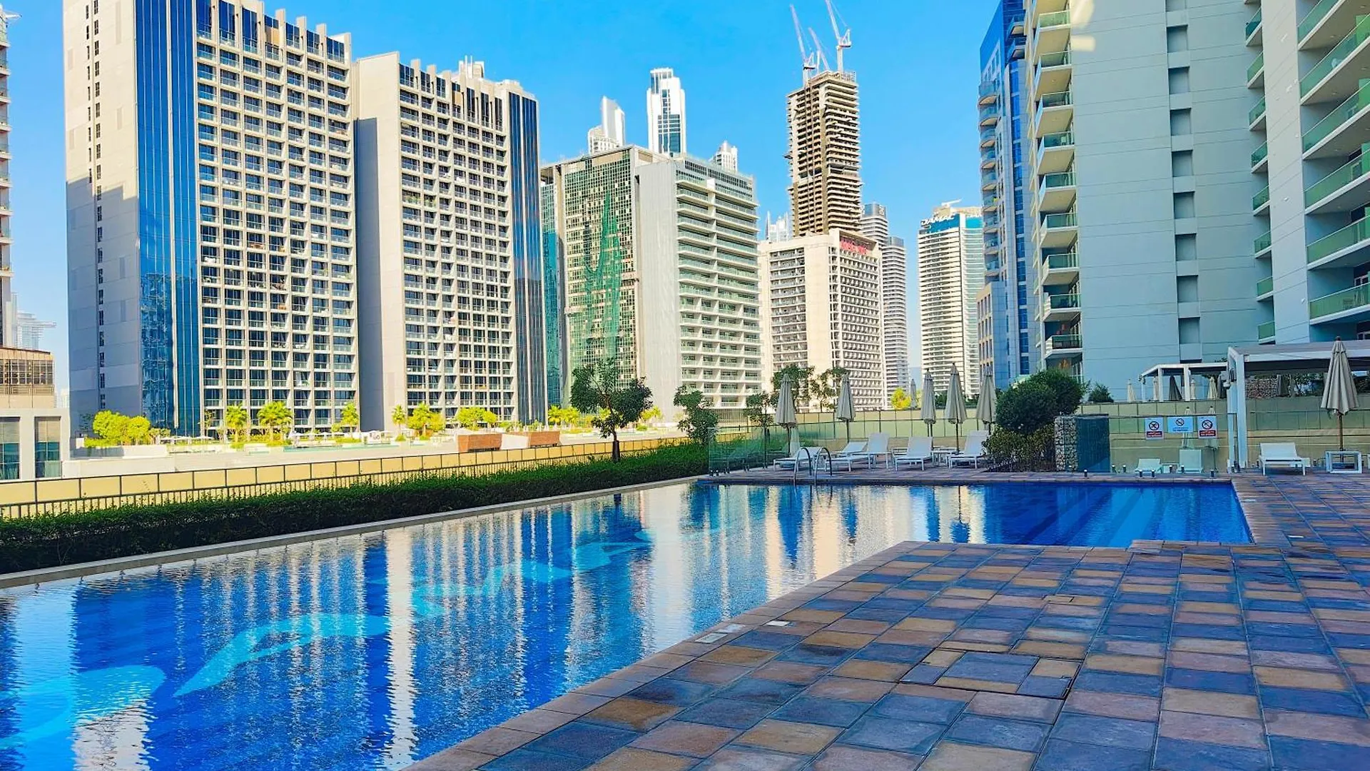 Higuests - Vibrant 1Br In Business Bay Apartment Dubai
